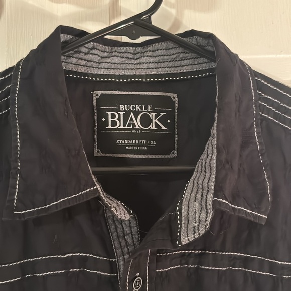 Buckle Black No. 48 Men's Button up  XL Long Sleeve Black with Gray Stitching - Picture 4 of 8